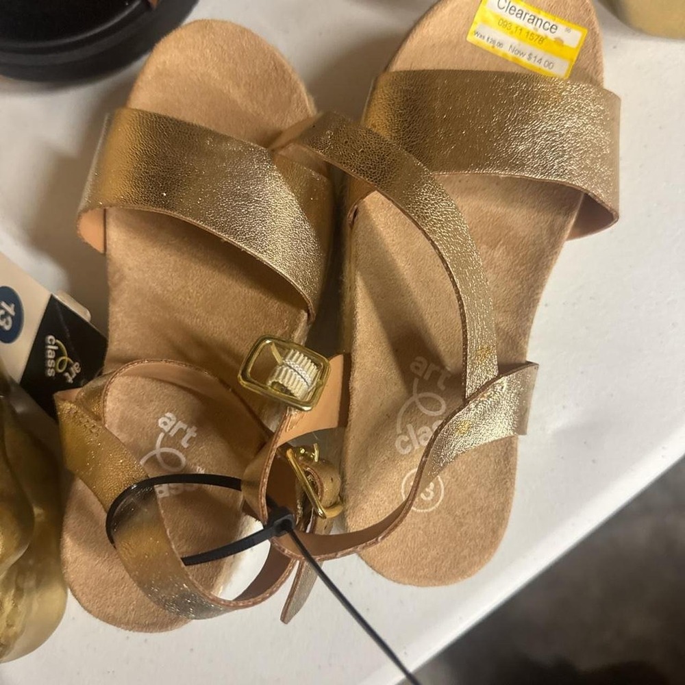 Art Class Girls Gold Metallic Strappy Sandals Ankle Strap Size 13